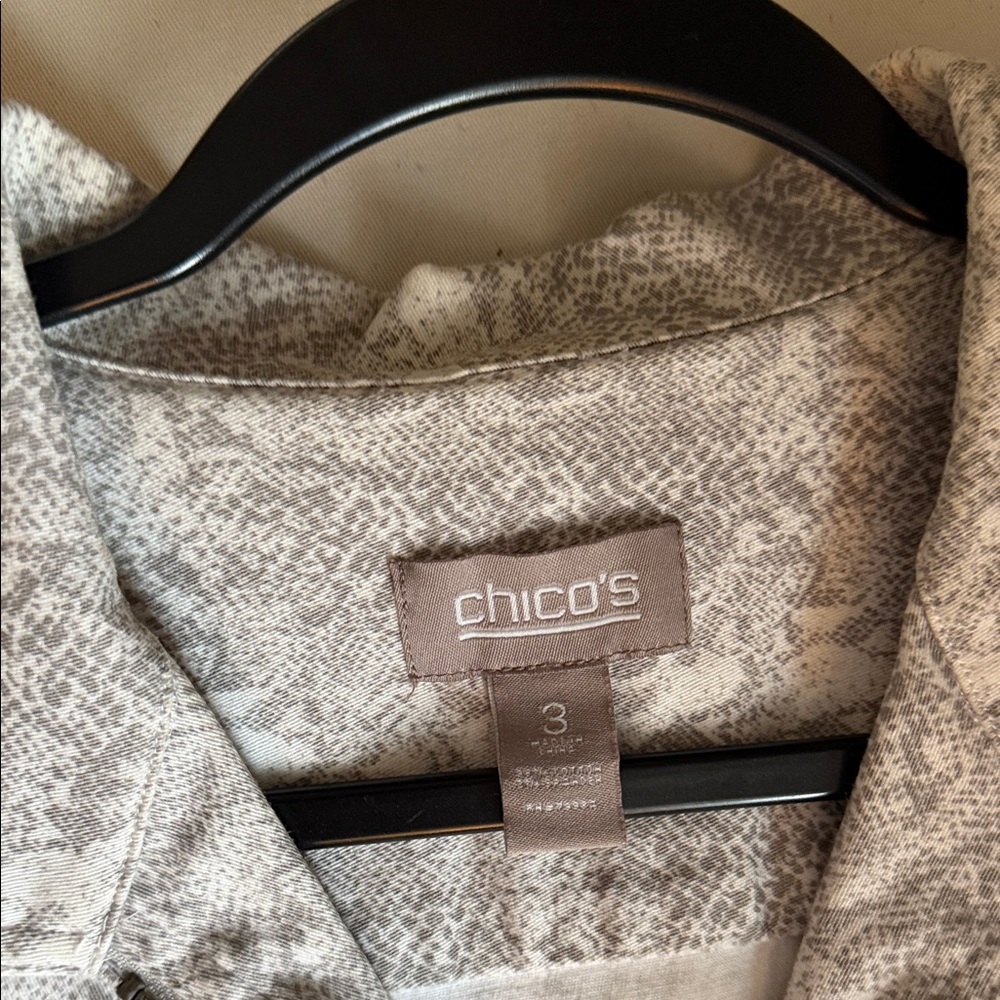 Chico's Snakeskin print (gray) Jacket Chico’s size 3 /US XL - Picture 2 of 10